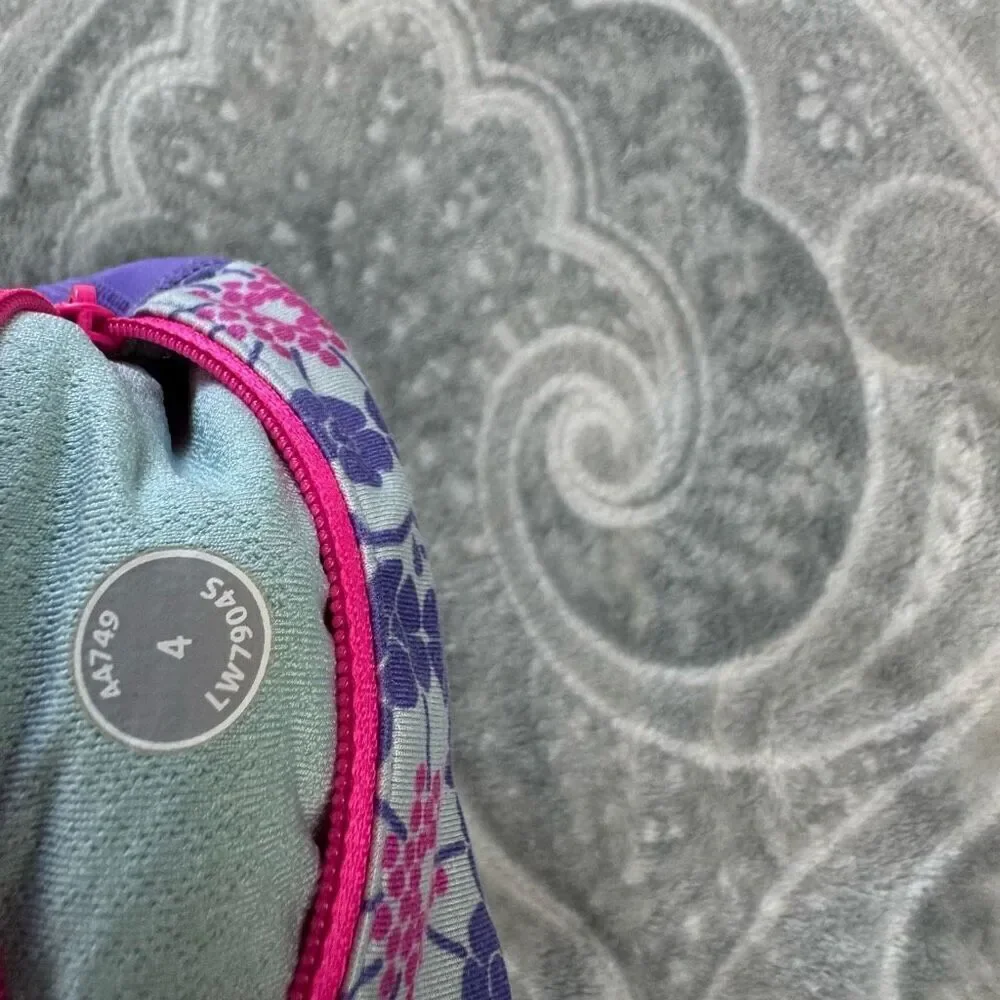 Womens Lululemon Groovy Run Short